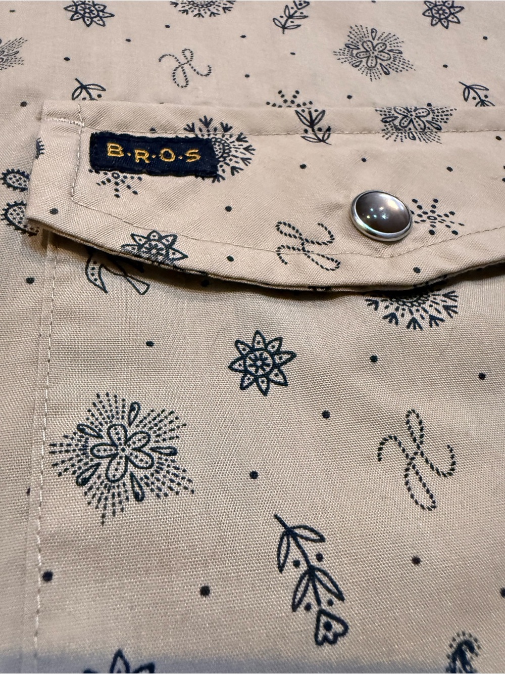 Howler Brothers - RARE Men’s Short-sleeve, H bar B Snapshirt *RARE* - MEDIUM - Picture 5 of 6